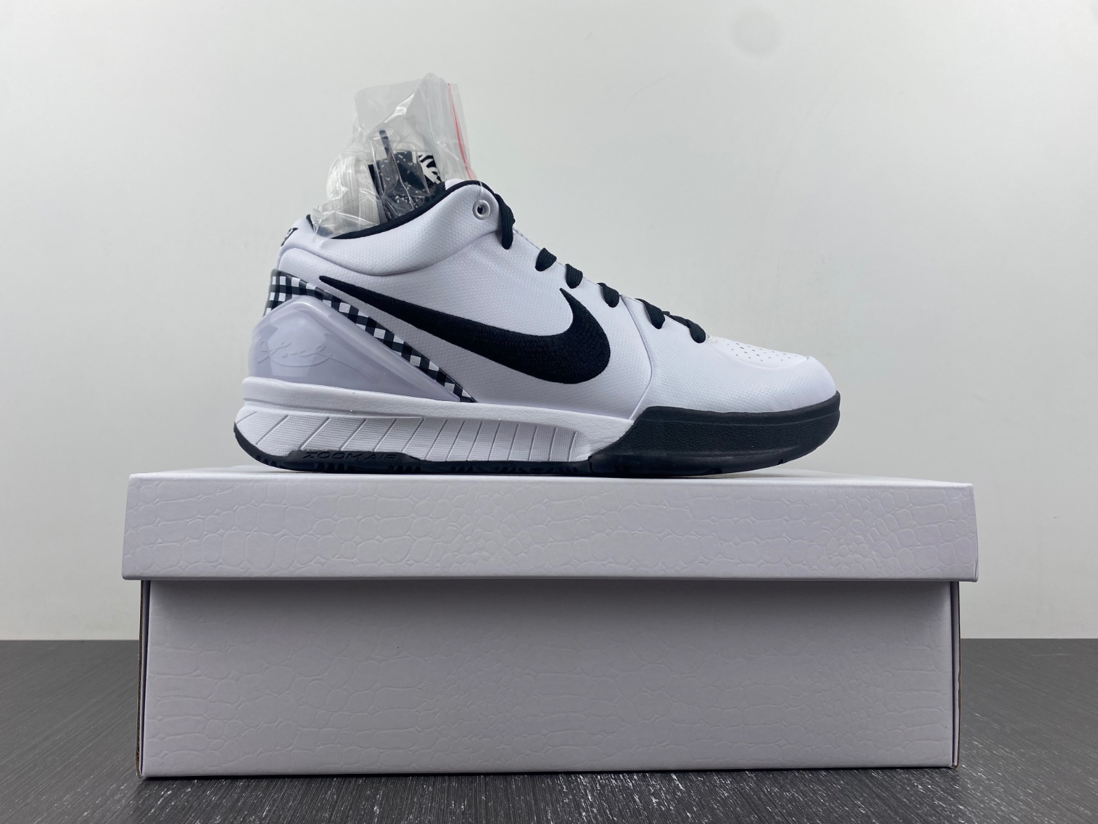 Nike Zoom Kobe 4 Protro Mambacita “GIGI”