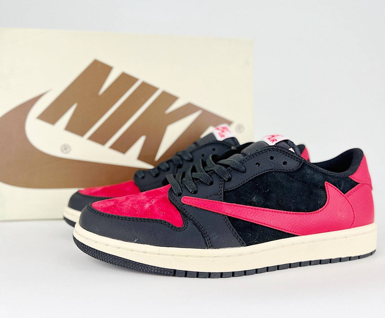 Travis Scott x Air Jordan 1 Retro Low Custom