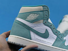 Air Jordan 1 Retro High OG ‘Turbo Green’