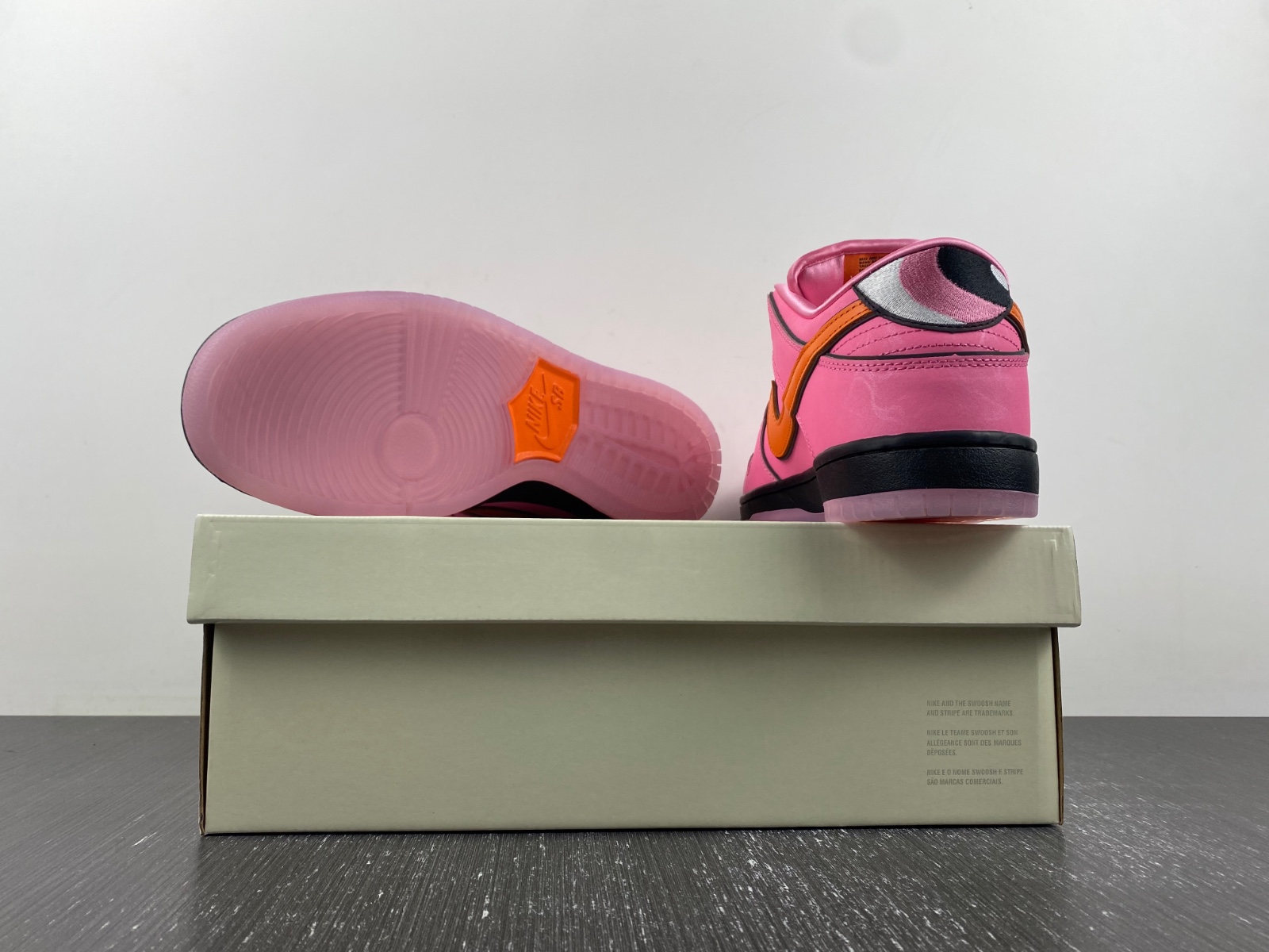 The Powerpuff Girls x Nike SB Dunk Low “Blossom”