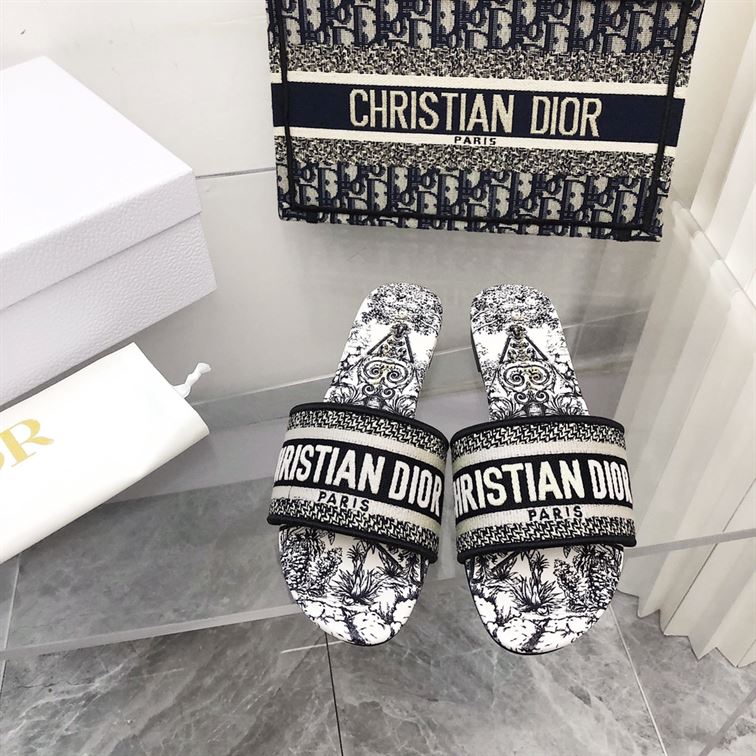 DIOR DWAY SLIDE – DS022