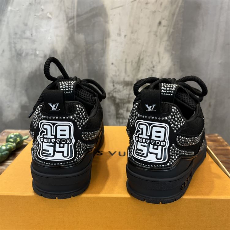 LOUIS VUITTON SNEAKER – LVS078