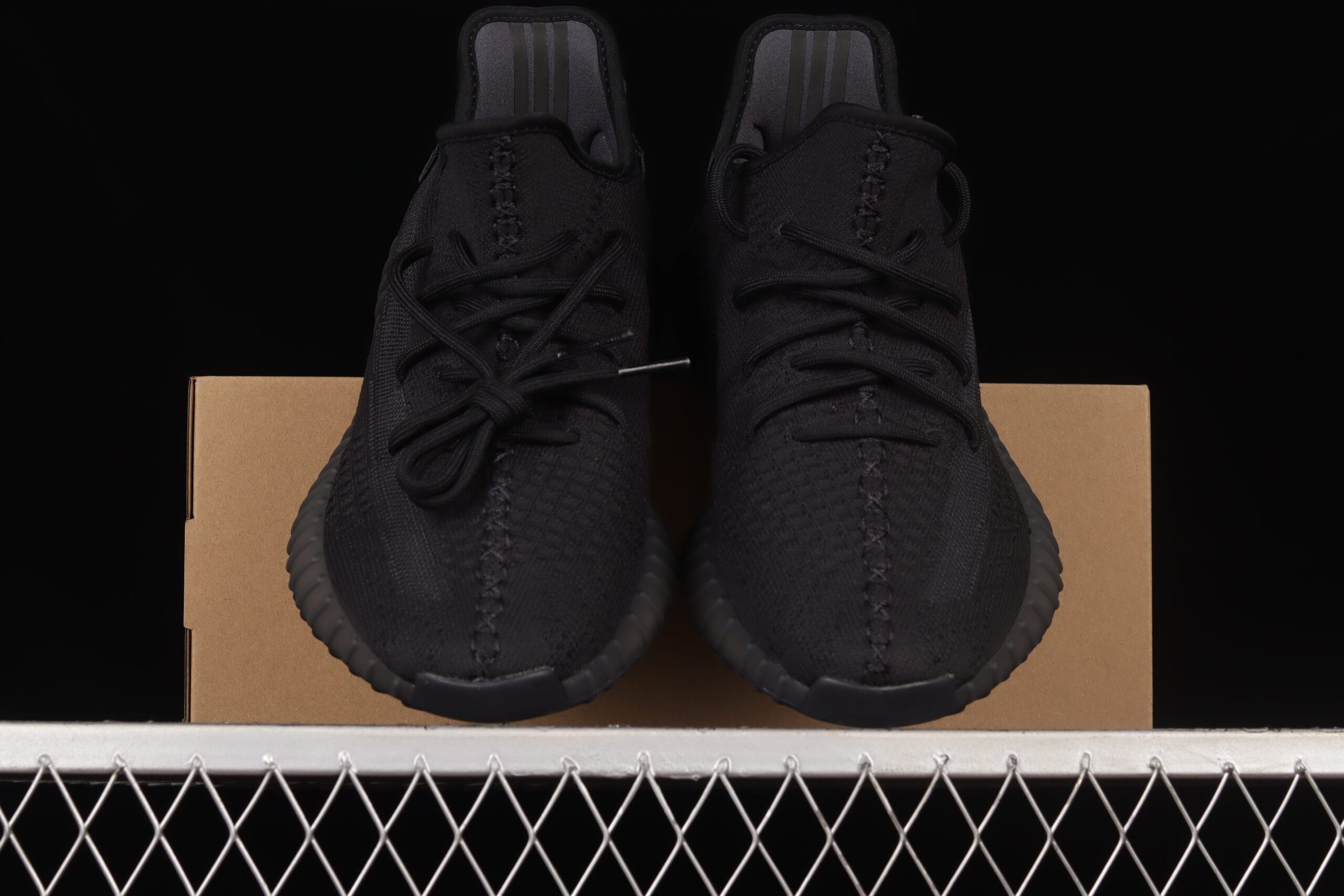 adidas Yeezy Boost 350 V2 Onyx