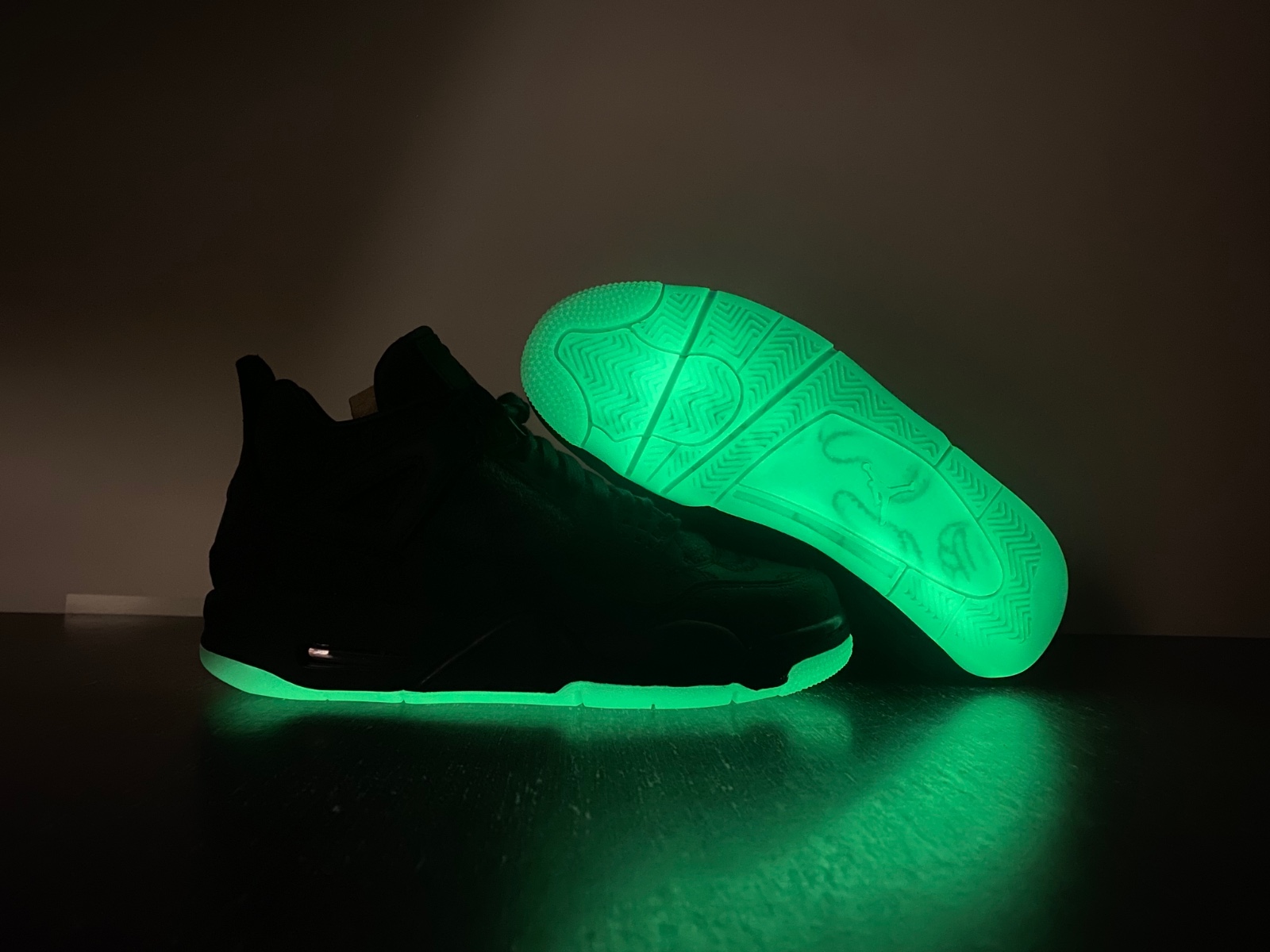 Jordan 4 Retro Kaws Black