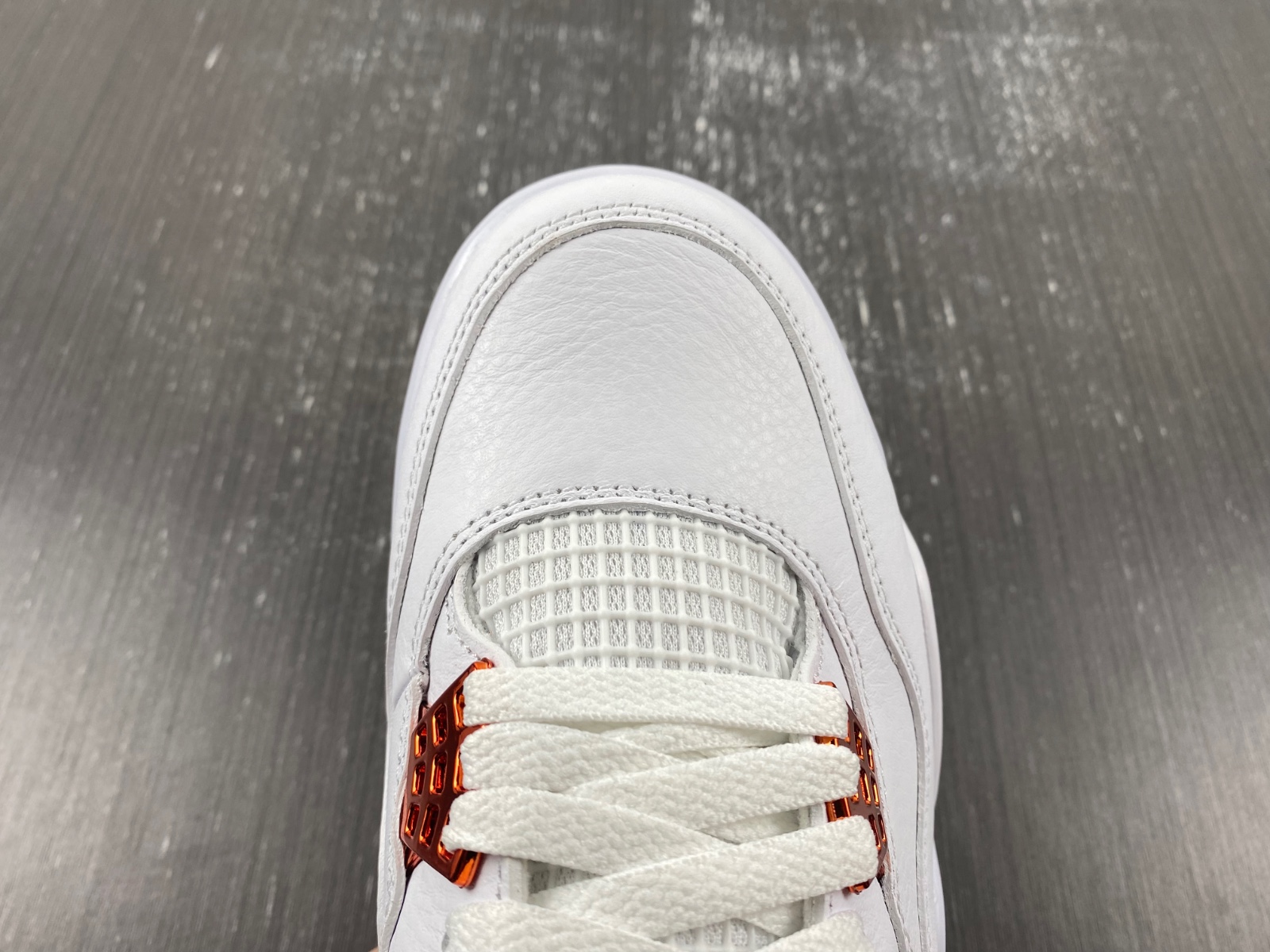 Air Jordan 4 Retro Metallic Orange