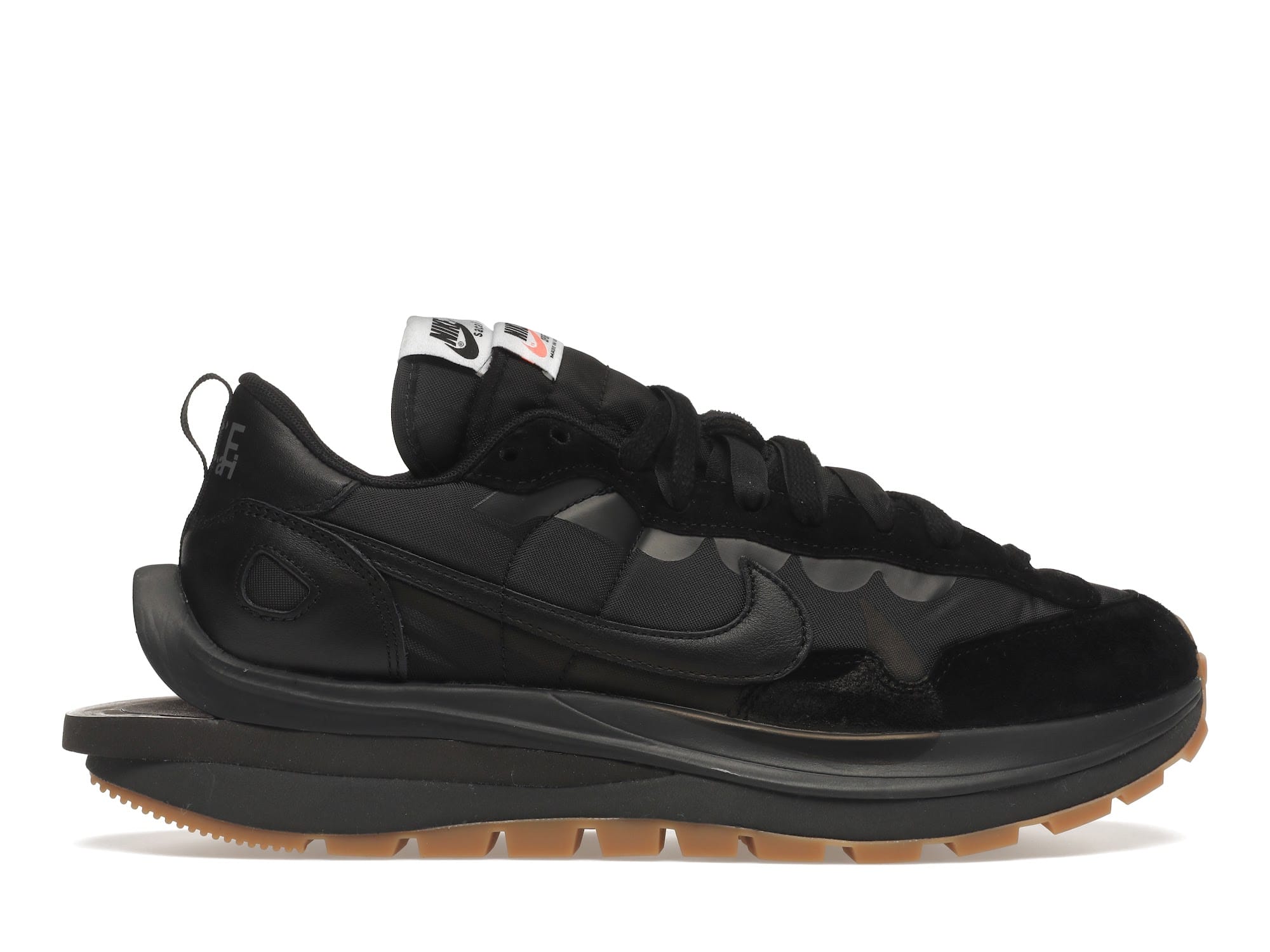 Nike Vaporwaffle, Sacai Black Gum