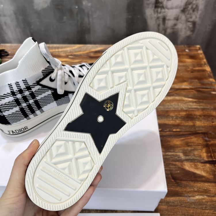 DIOR WALK’N’DIOR SNEAKER – DO122