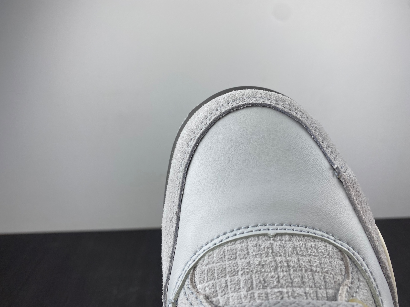 Air Jordan 4 SE Craft Photon Dust