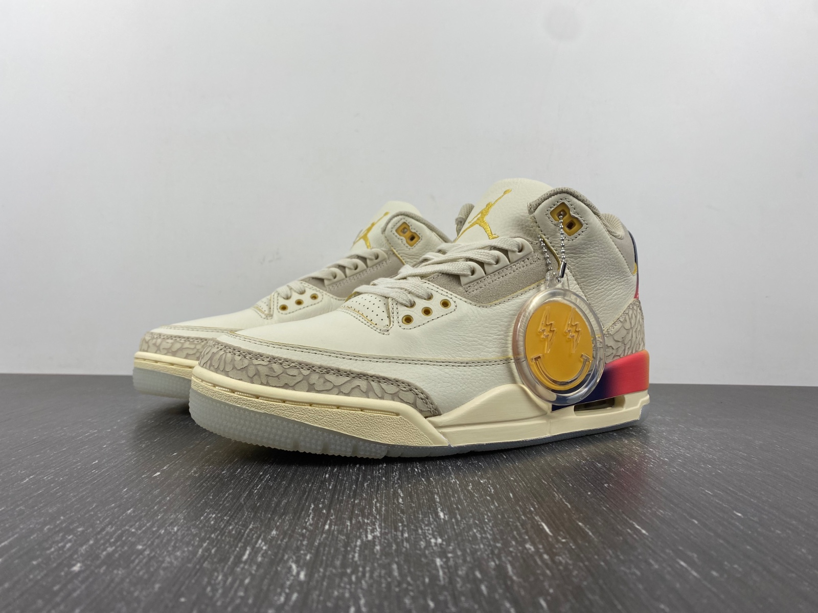 J. Balvin x Air Jordan 3 Retro Medellín Sunset