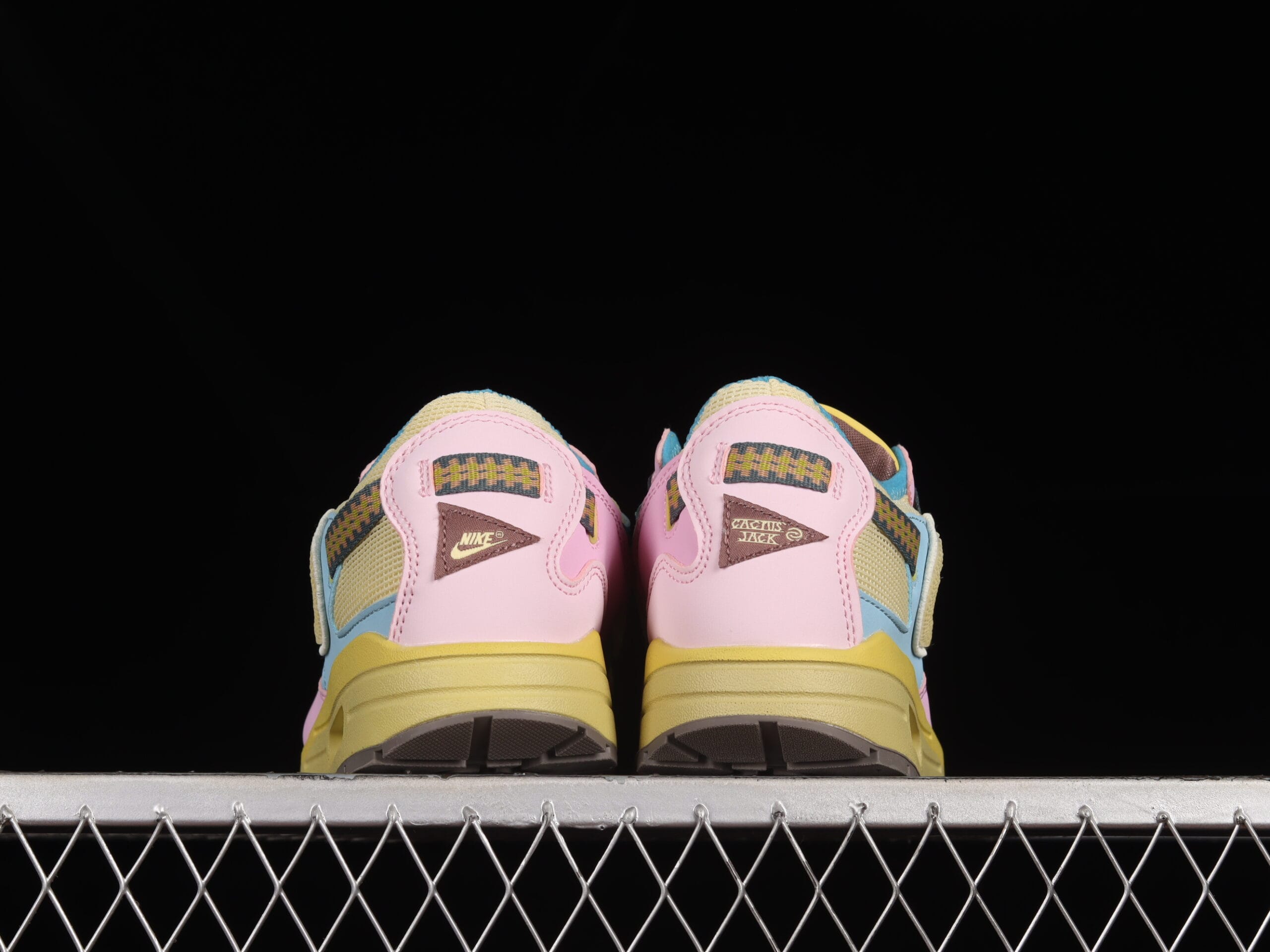 Nike Air Max 1 Travis Scott Cactus Jack Pink