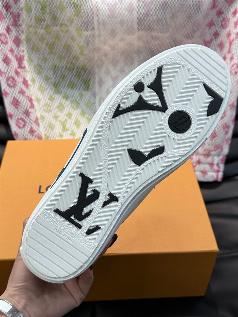 LOUIS VUITTON CHARLIE SNEAKER – LVS154