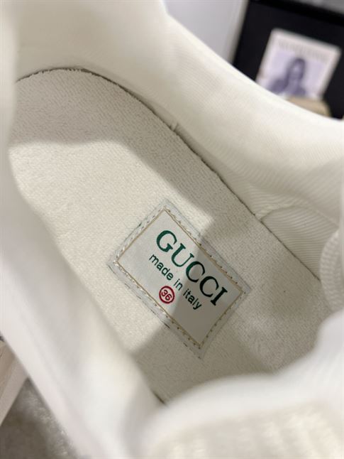 GUCCI LOW-TOP SNEAKER – GCC131