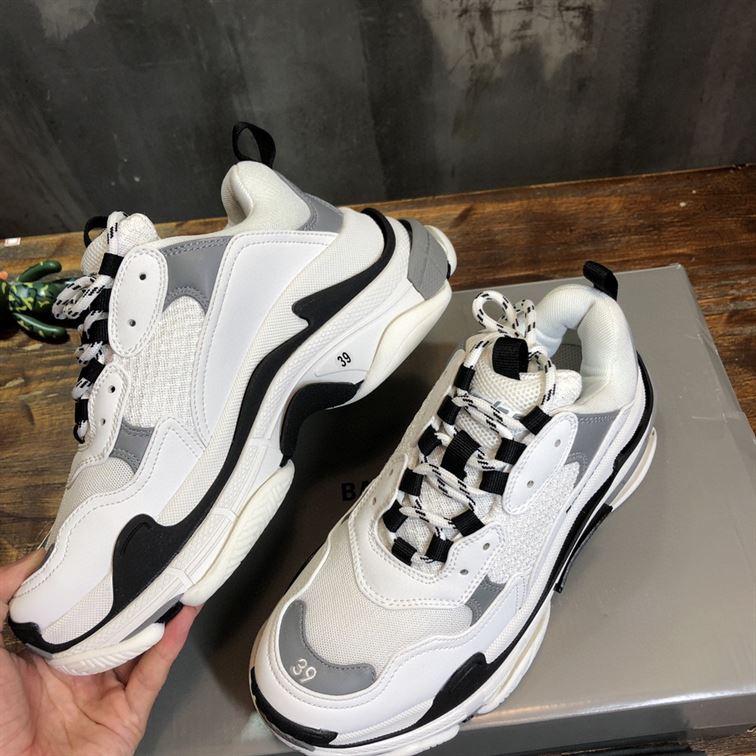 BALENCIAGA TRIPLE S SNEAKERS – BLA010