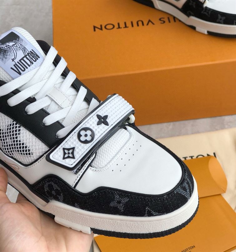 LOUIS VUITTON TRAINER MONOGRAM DENIM – LVS016