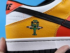 Nike SB Dunk Low Raygun Home