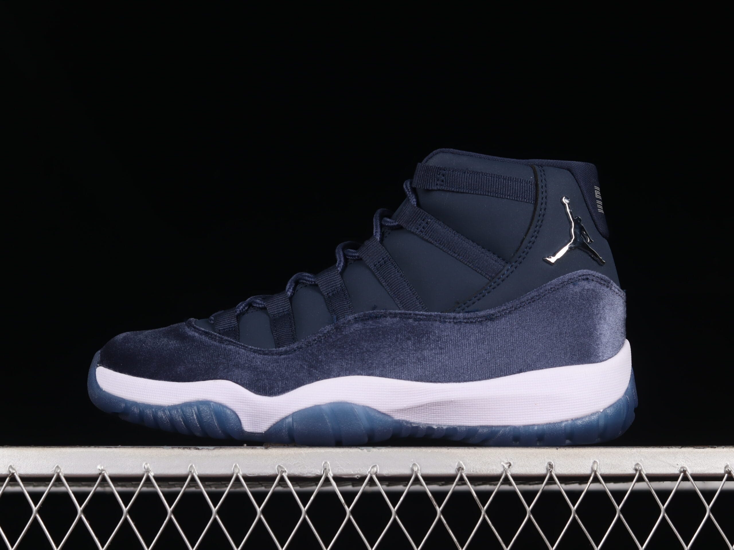 Women’s Air Jordan 11 Midnight Navy