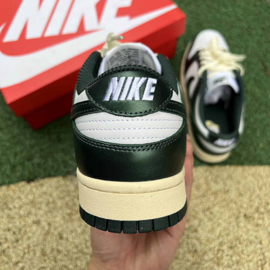 Nike Dunk Low Vintage Green