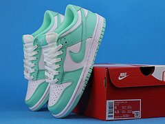 Nike Dunk Low Green Glow (W)