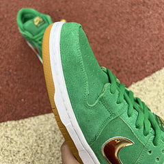 Nike SB Dunk Low Pro St. Patrick’s Day (2022)