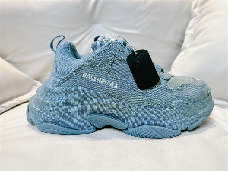BALENCIAGA TRIPLE S SNEAKER DENIM IN BLUE – BLA078