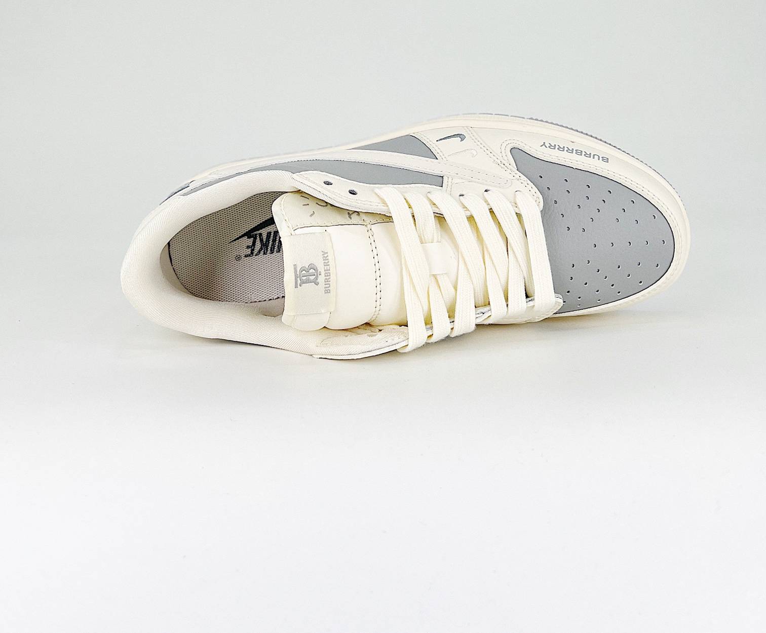 Travis Scott x Air Jordan 1 Retro Low Custom