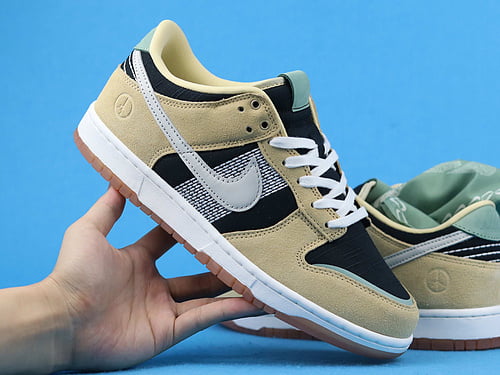 Nike Dunk Low Rooted in Peace