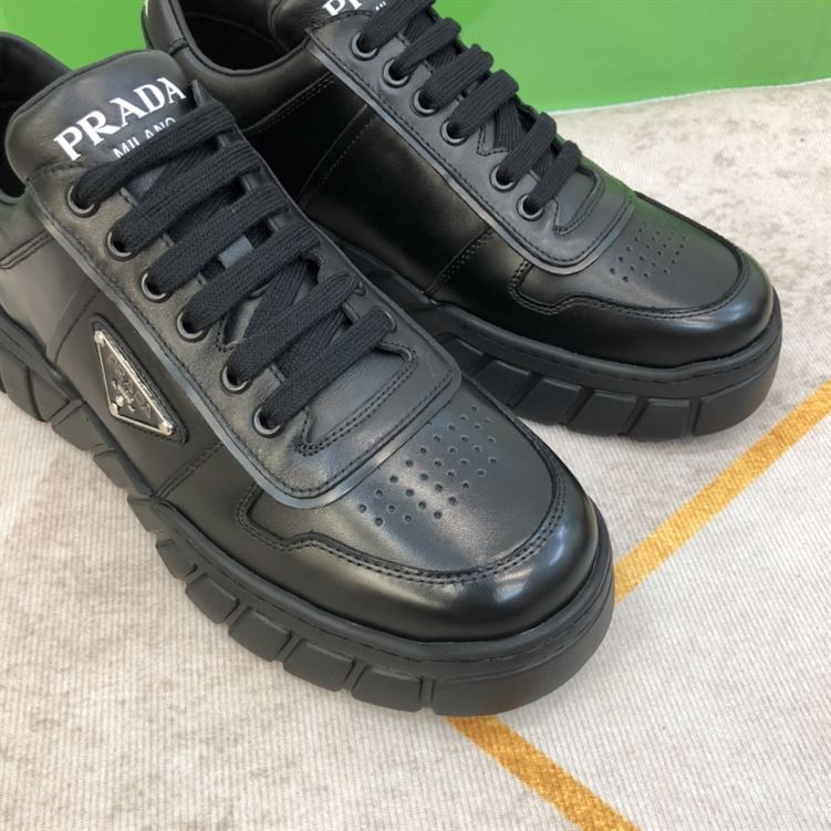 PRADA LEATHER SNEAKERS – PRS018