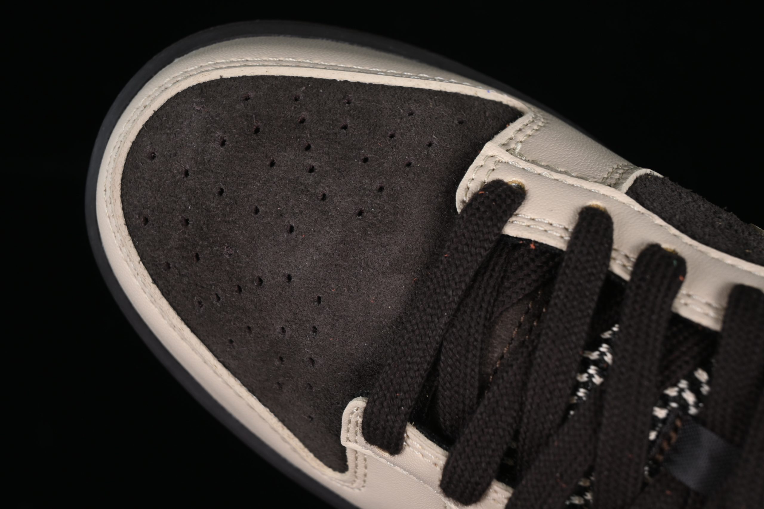 Nike Dunk Low Red Panda