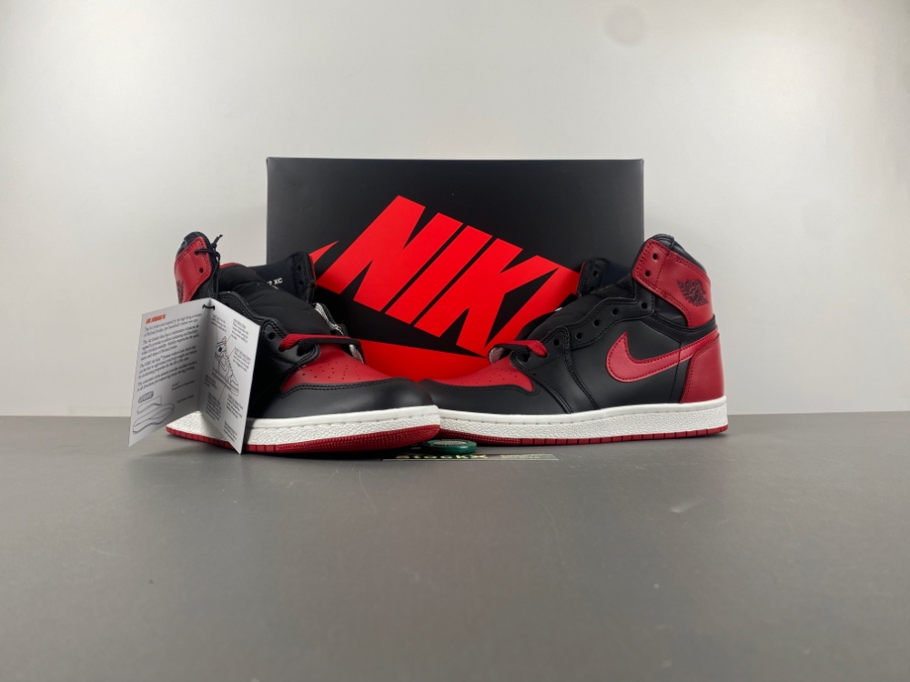 Air Jordan 1 High ’85 “Bred”
