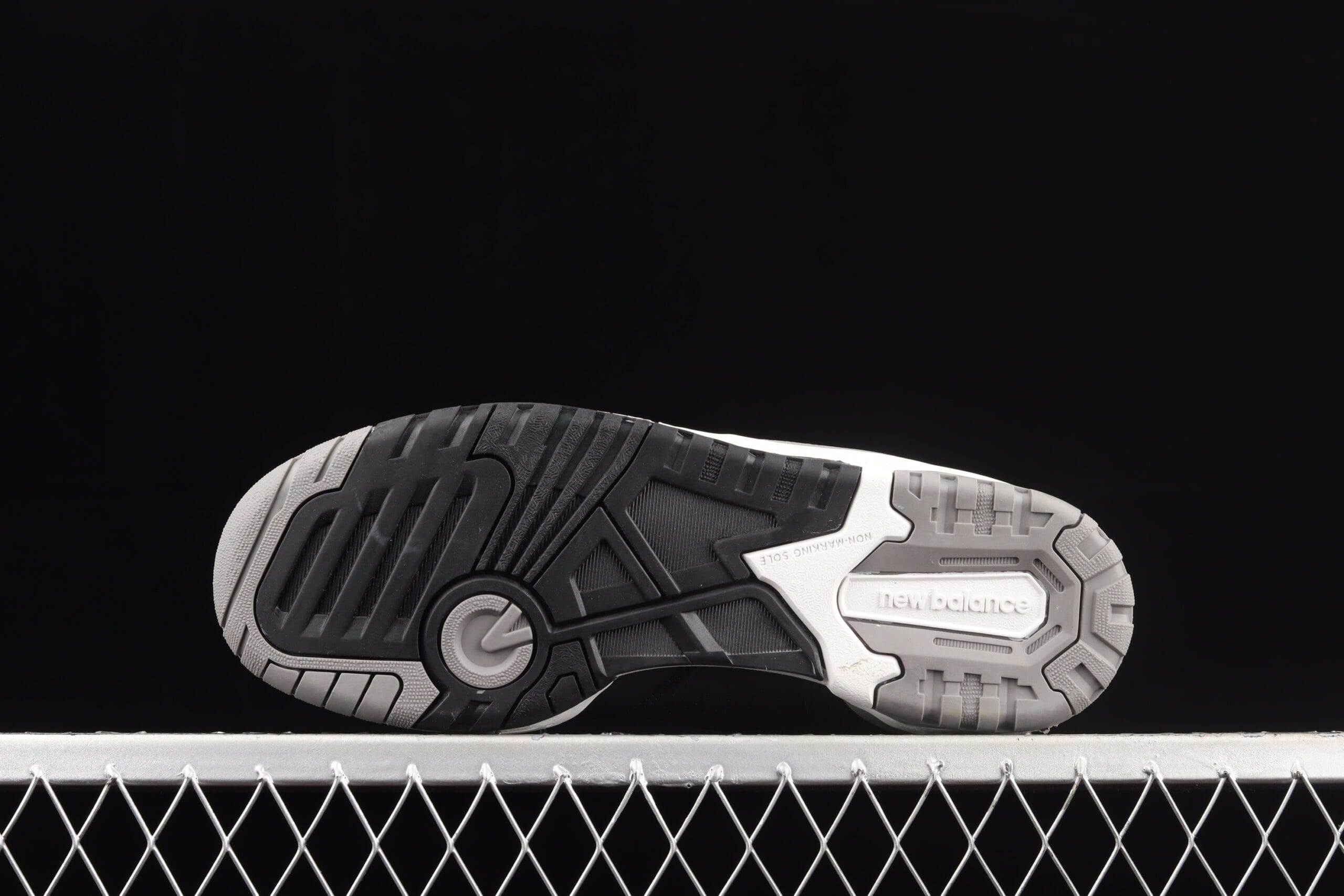 New Balance 550, Shadow