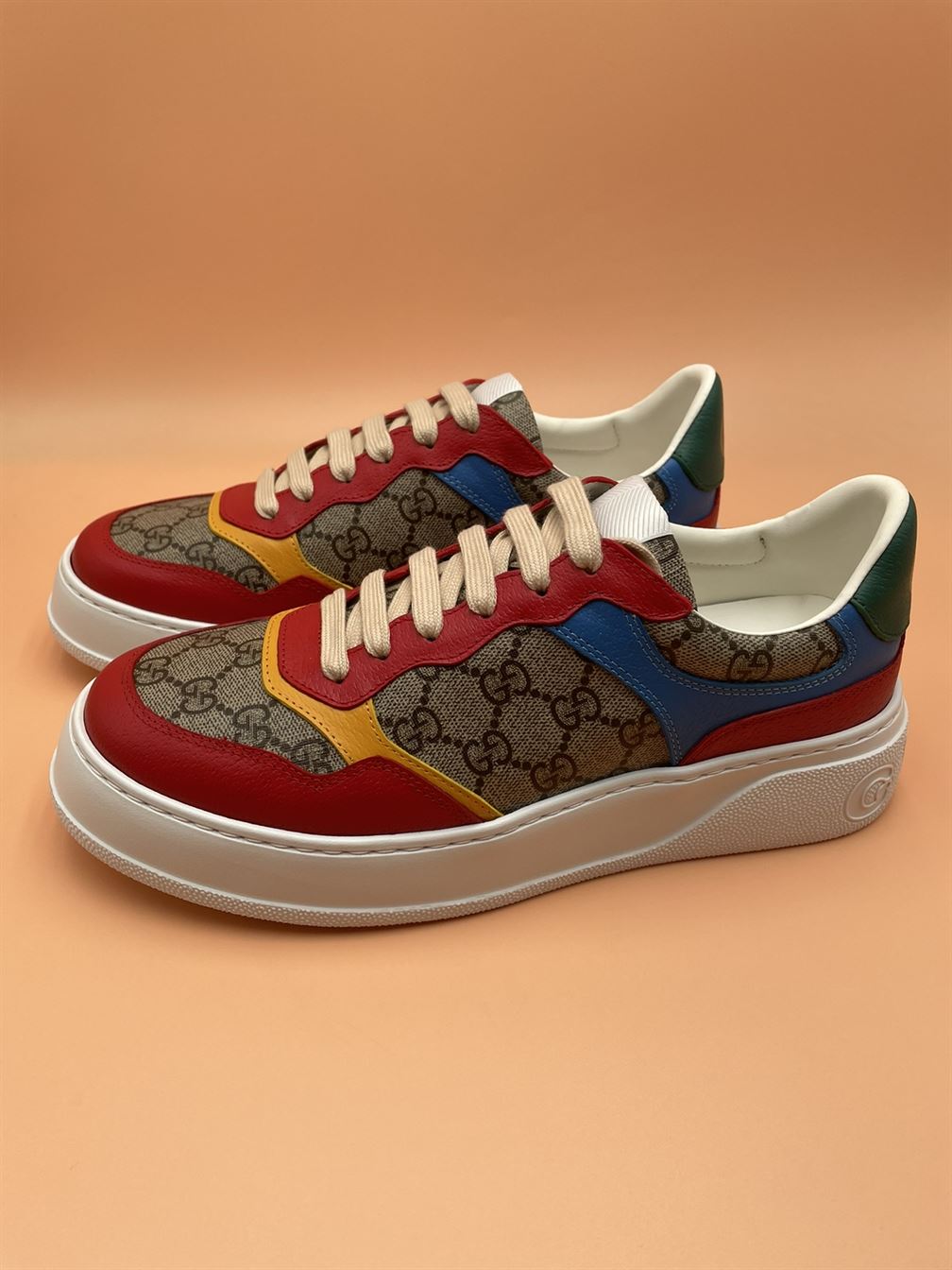 GUCCI MENâ€™S GG SNEAKER – GCC051