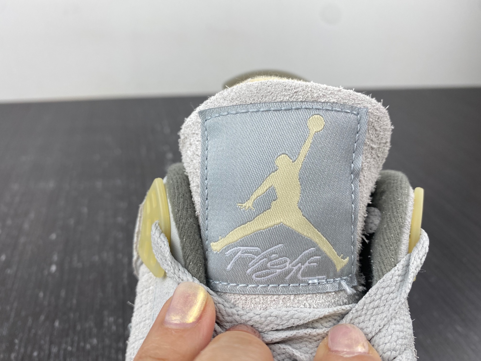 Air Jordan 4 SE Craft Photon Dust