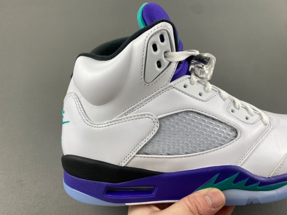 Jordan 5 Retro Grape (2025)