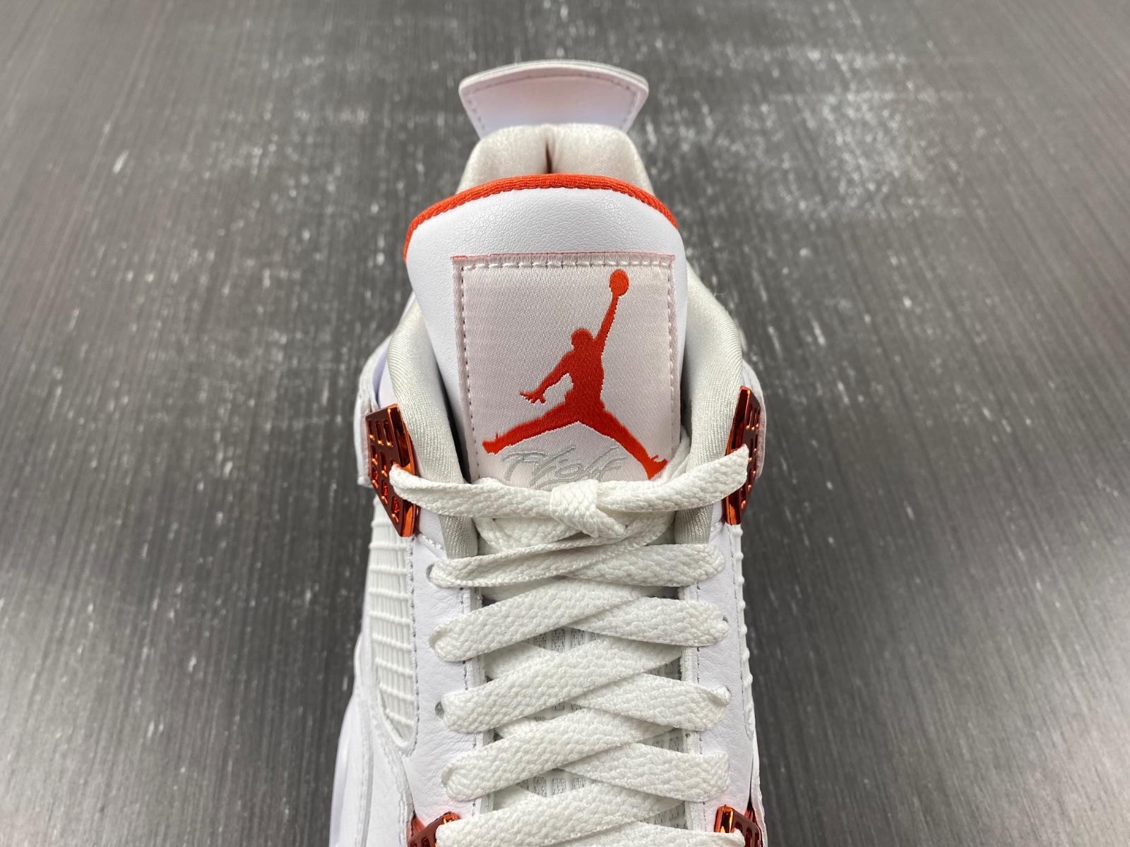 Air Jordan 4 Retro Metallic Orange