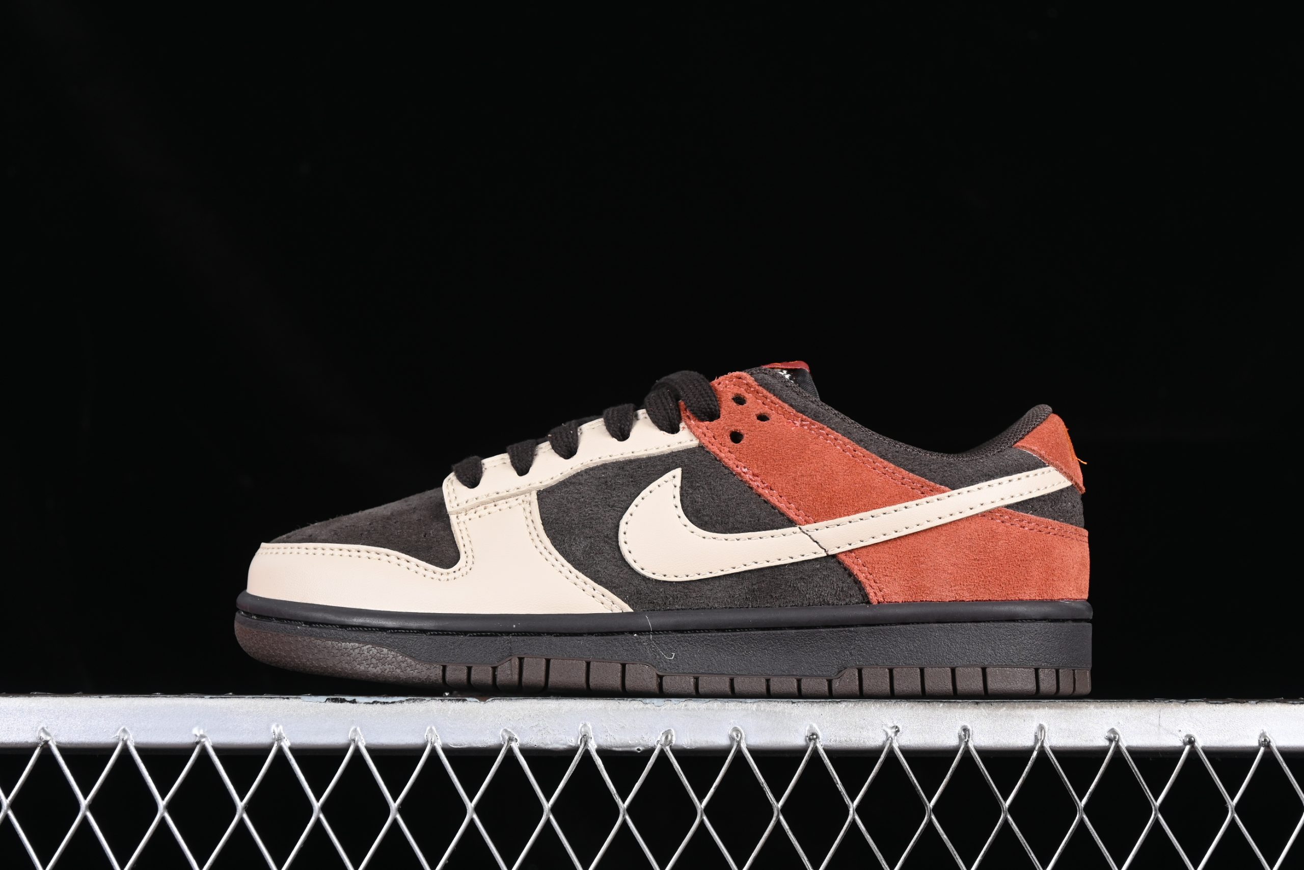 Nike Dunk Low Red Panda