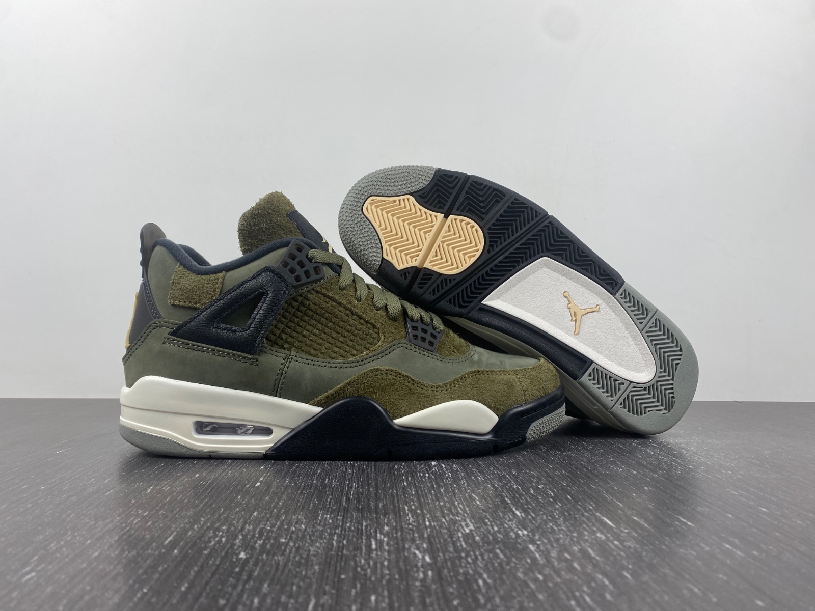 Air Jordan 4 Craft Medium Olive