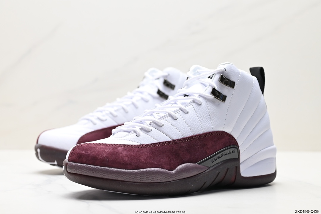 Air Jordan 12 