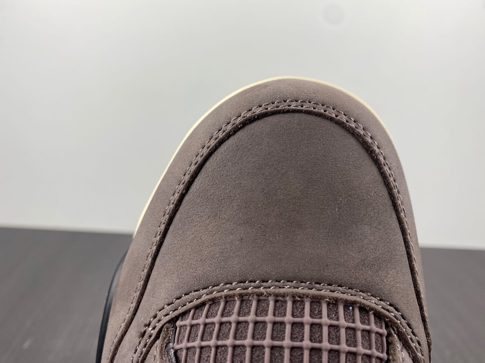 Jordan 4 Retro SP A Ma Maniére Violet Ore