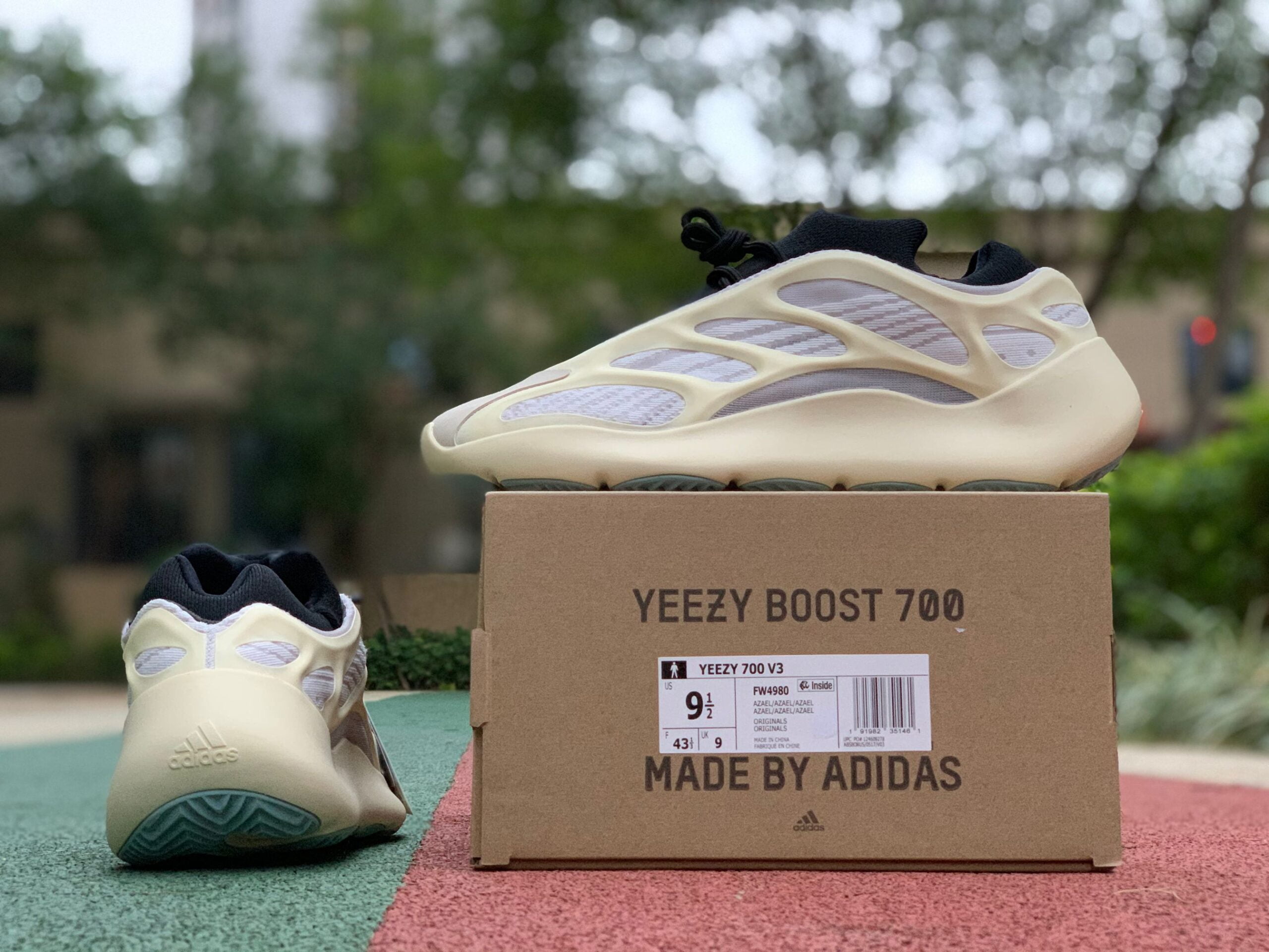 Adidas Yeezy 700 V3 Azael