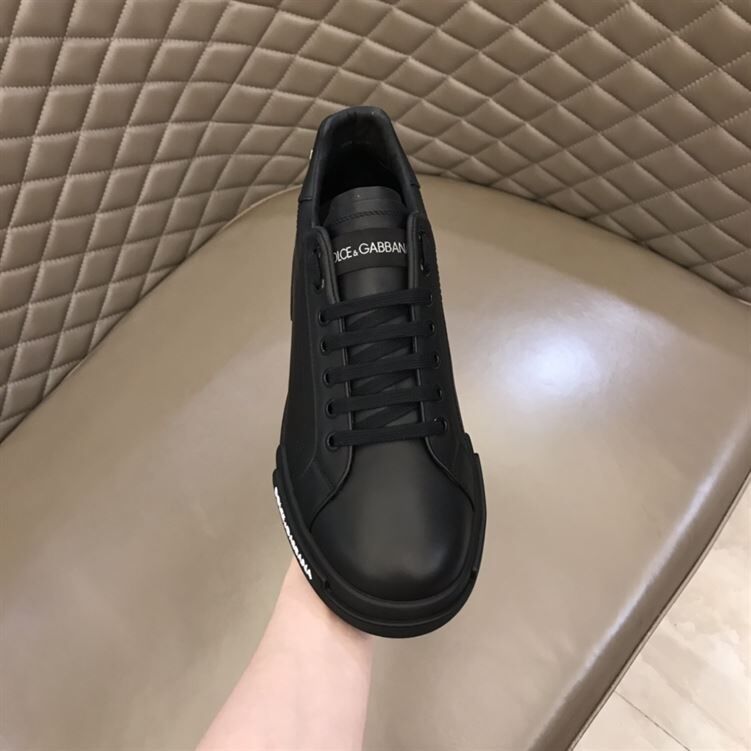 DOLCE & GABBANA BLACK LOW TOP SNEAKER – DG009