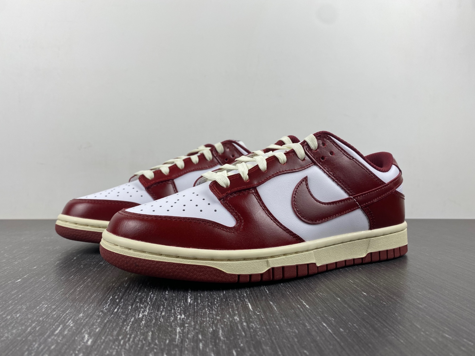 Nike Dunk Low PRM Vintage Team Red