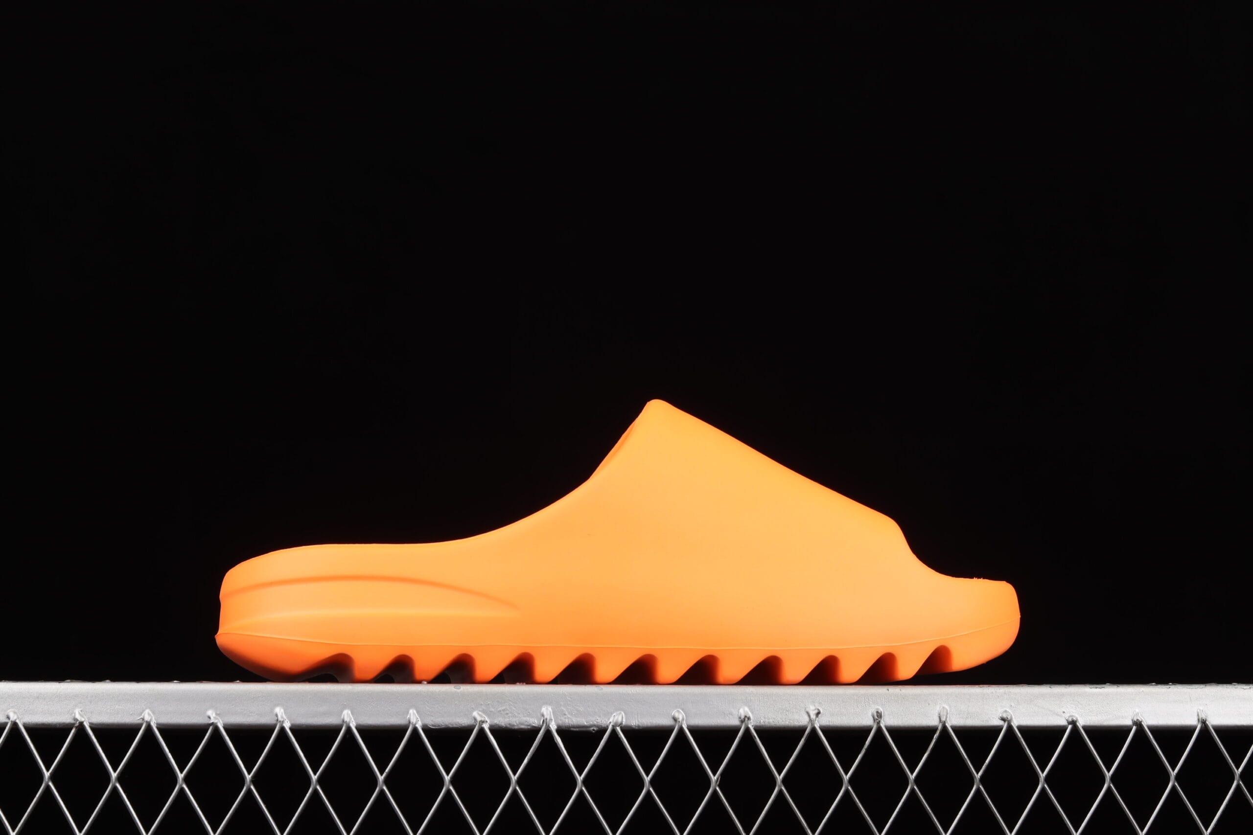 Yeezy Slides ‘Enflame Orange’
