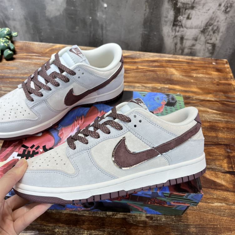 NIKE SB DUNK LOW SNEAKER – NSN011