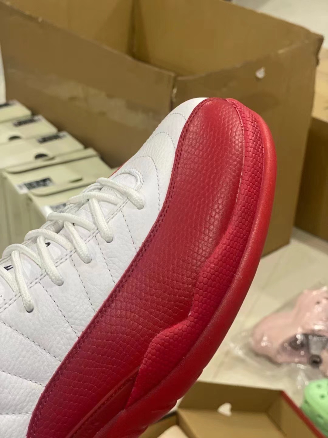 Air Jordan 12 Cherry