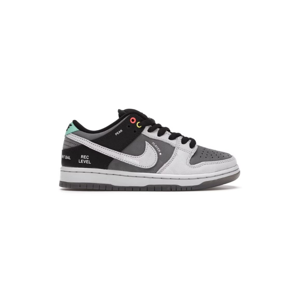Nike SB Dunk Low VX1000