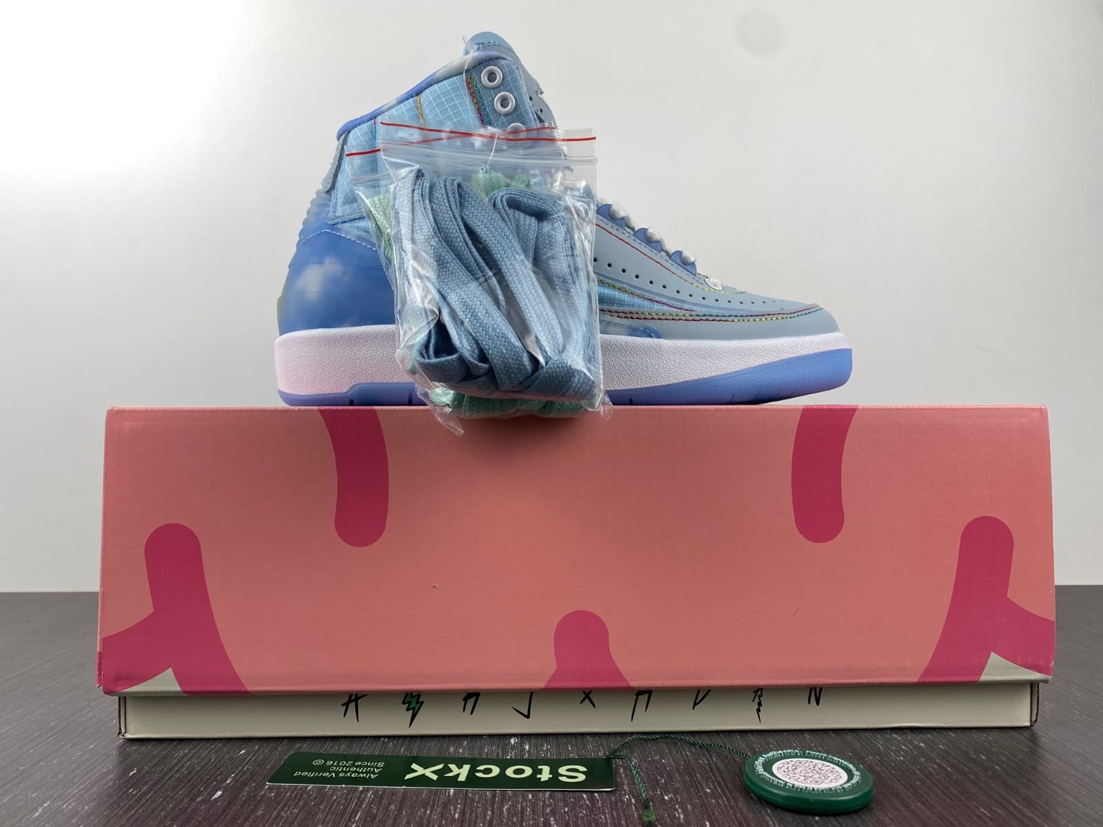 Jordan 2 Retro J Balvin