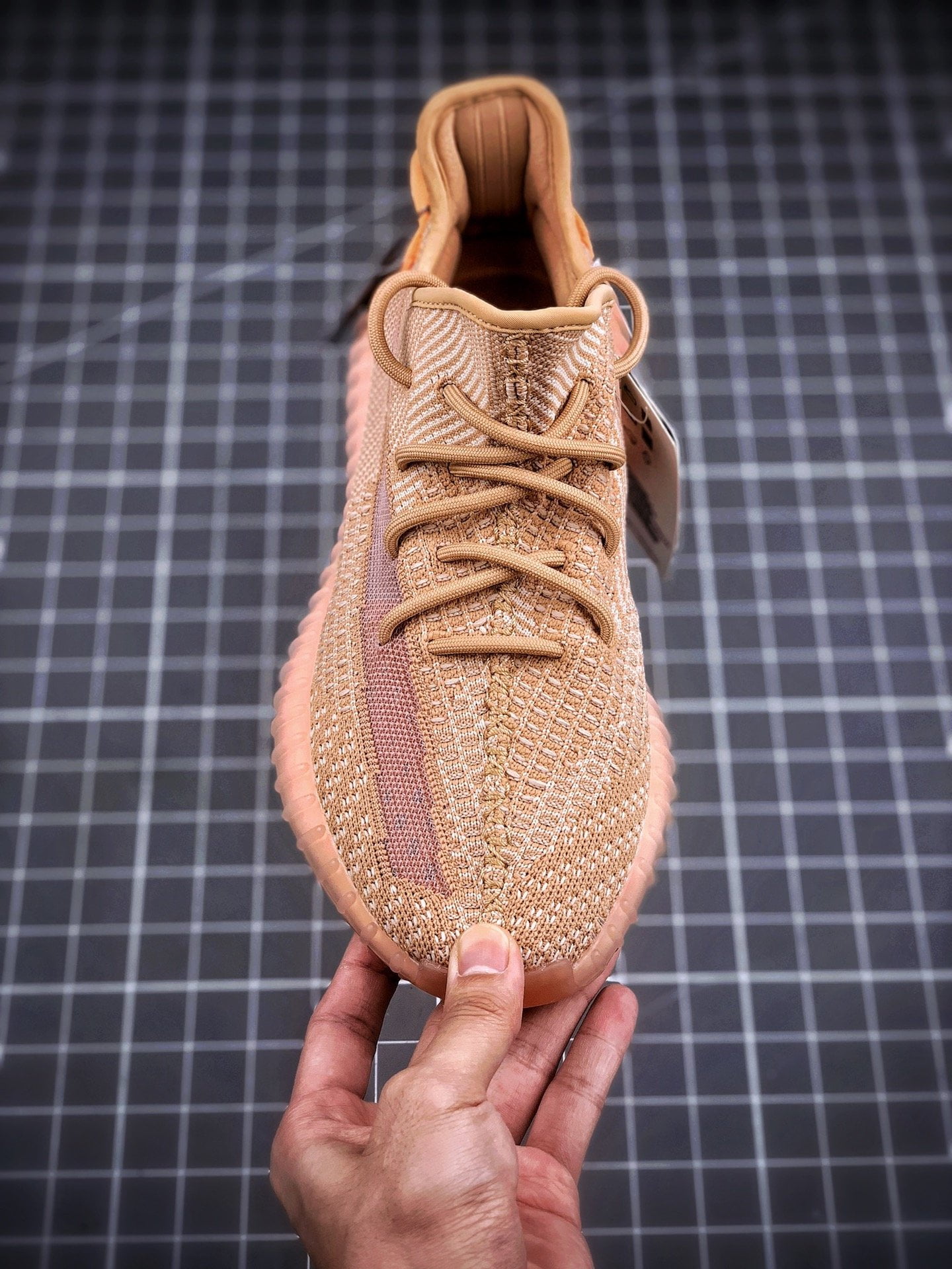 Yeezy 350 Boost V2 “Clay”