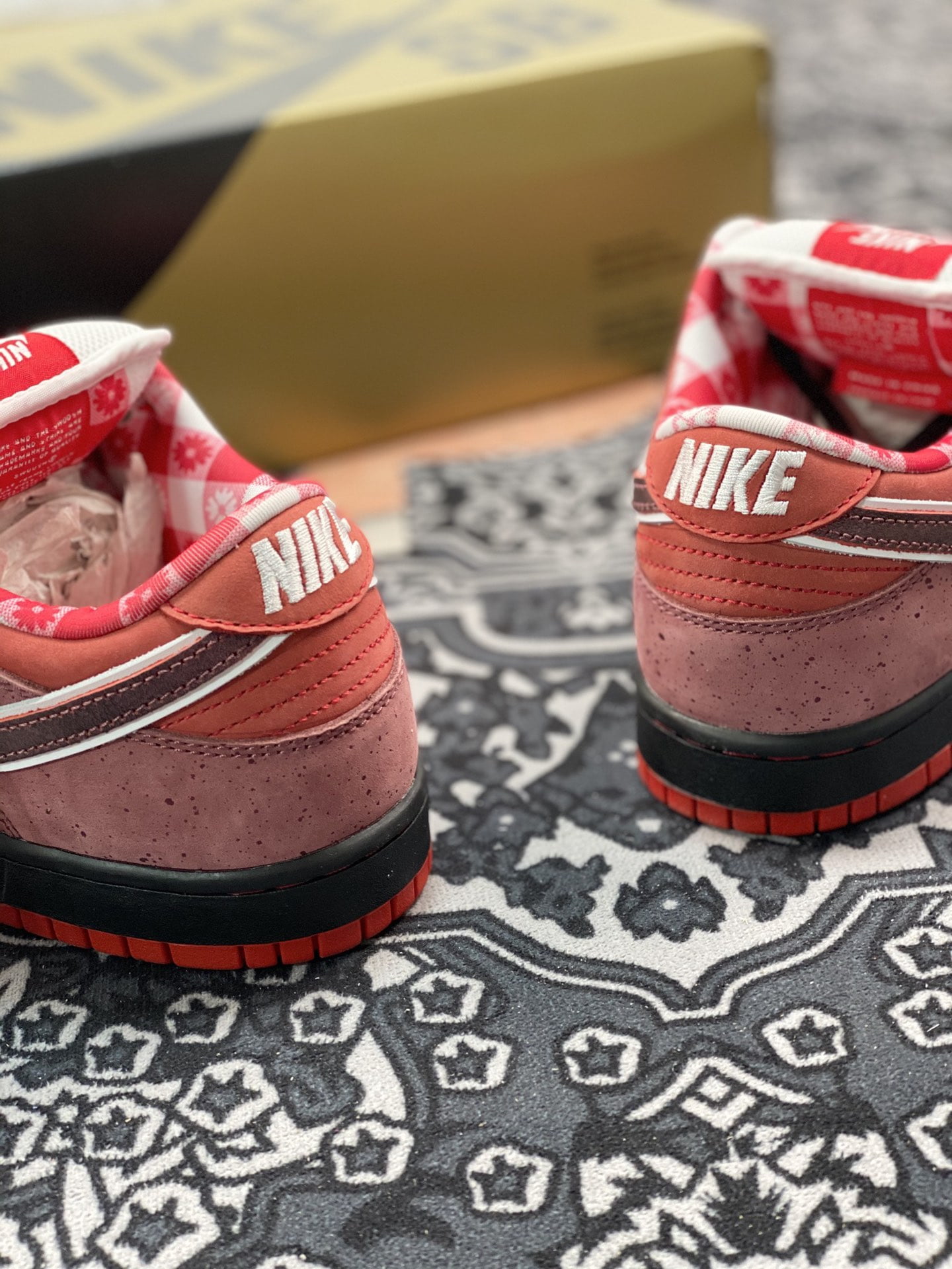Nike Dunk SB Low Red Lobster