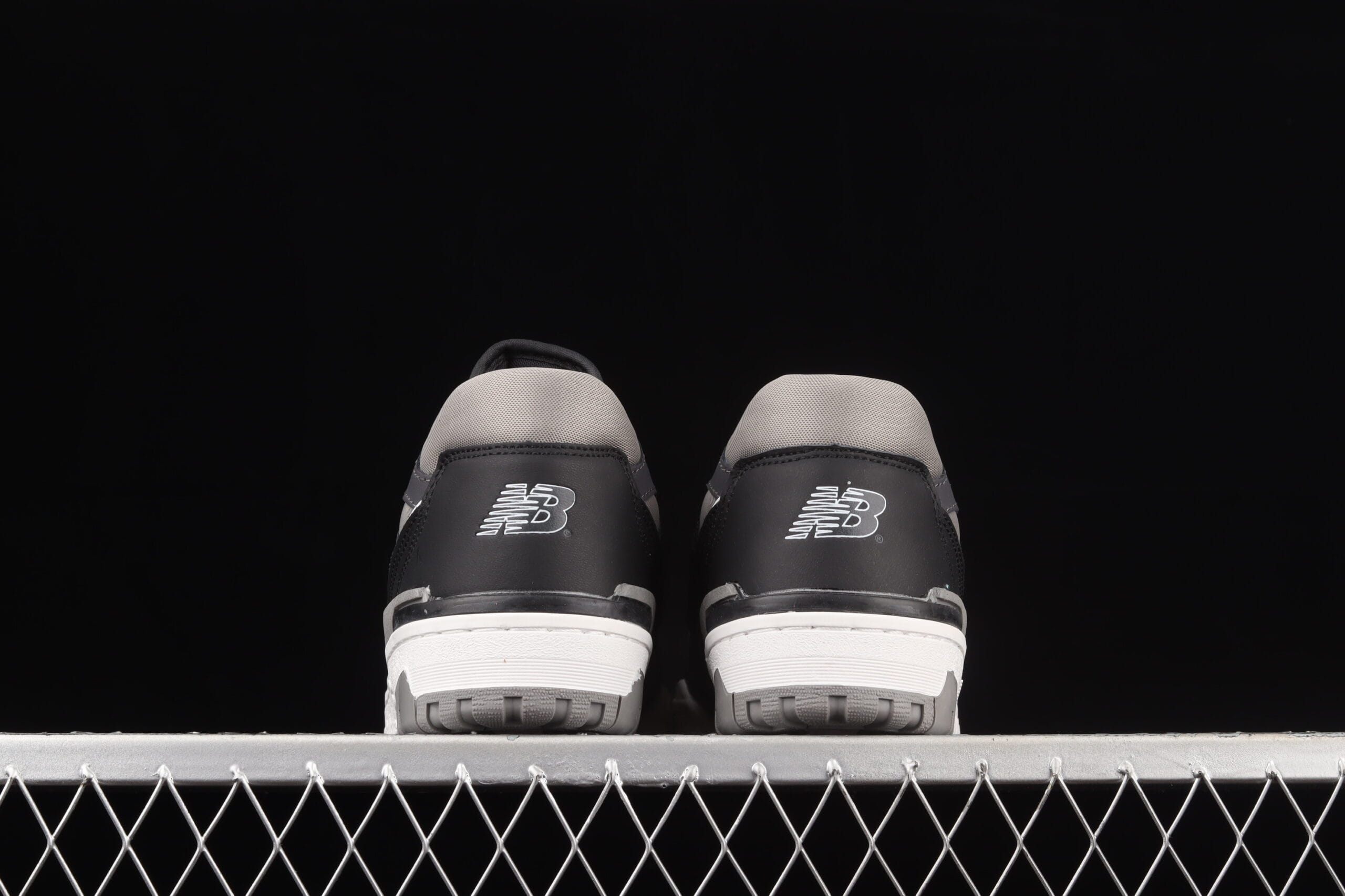 New Balance 550, Shadow