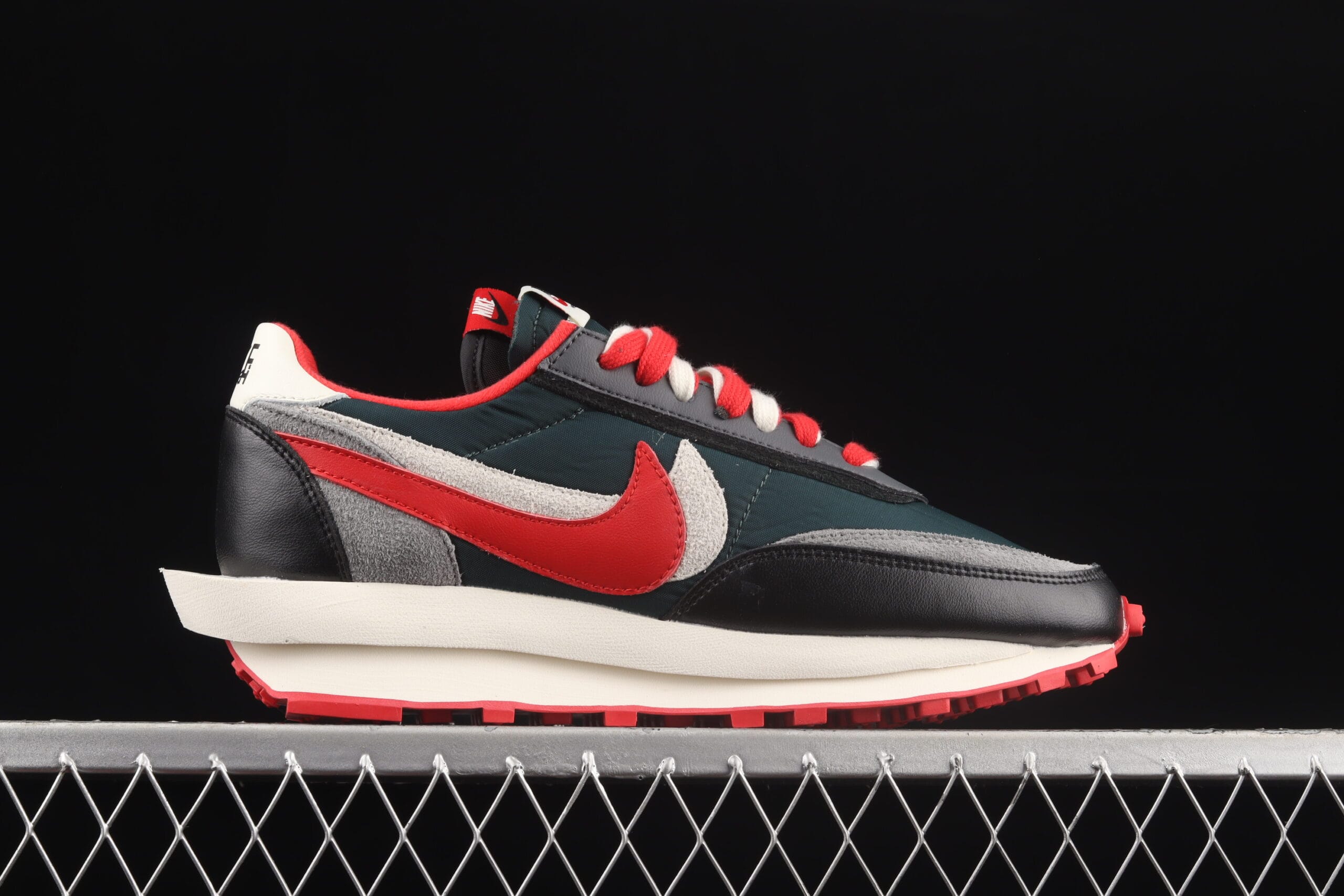 Nike LD Waffle, Sacai Undercover Midnight Spruce University Red